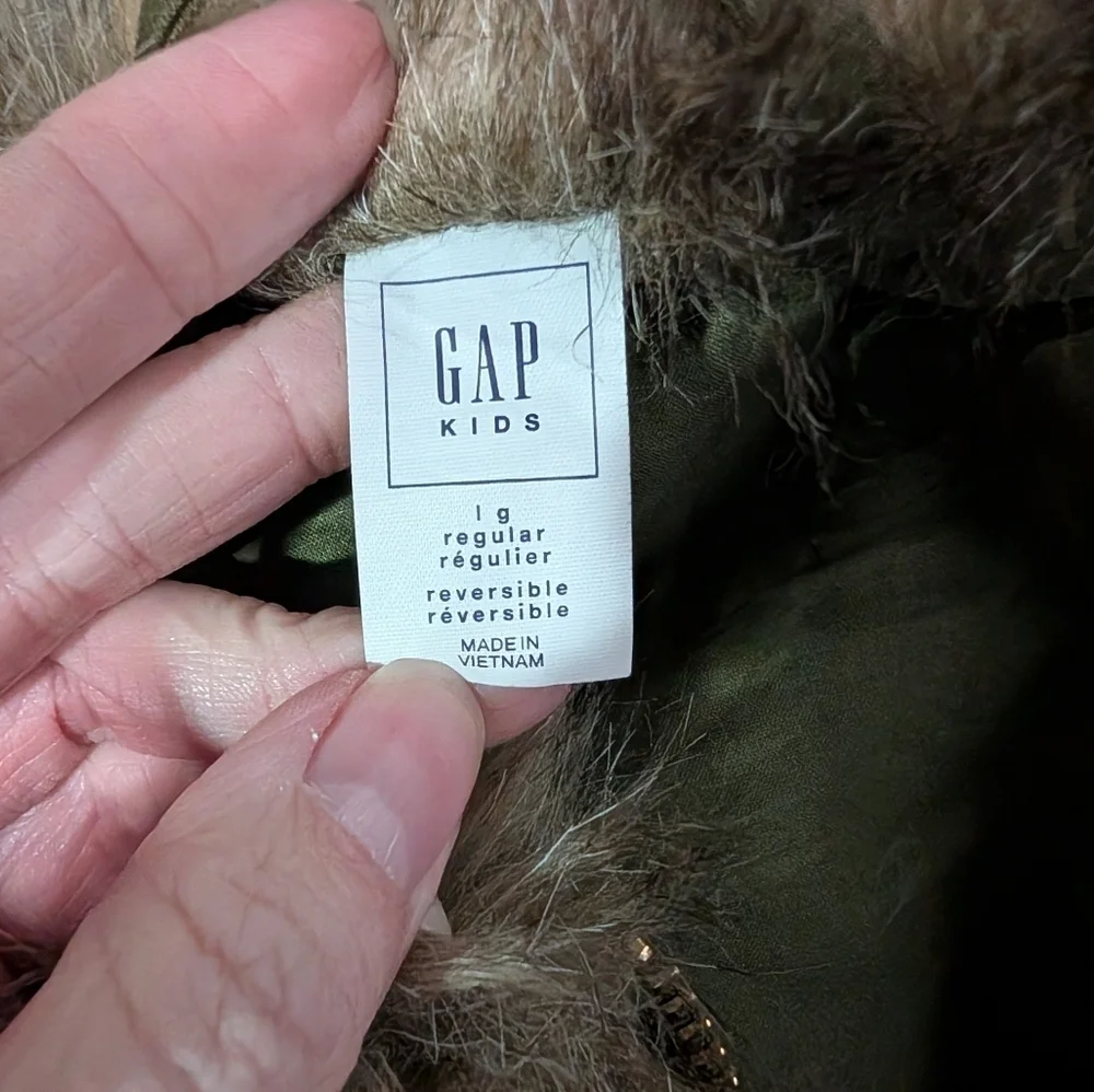 GAP Reversable Fur Vest with Gold Zipper Size Large